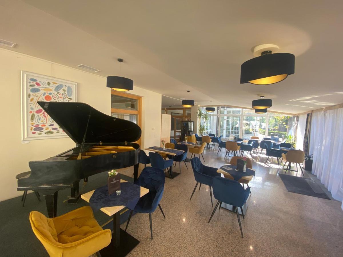 Parkhotel Na Baracke Nova Dubnica Экстерьер фото
