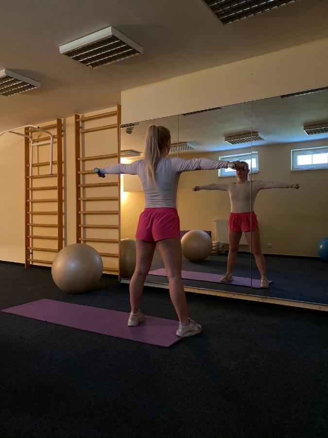 Parkhotel Na Baracke Nova Dubnica Экстерьер фото